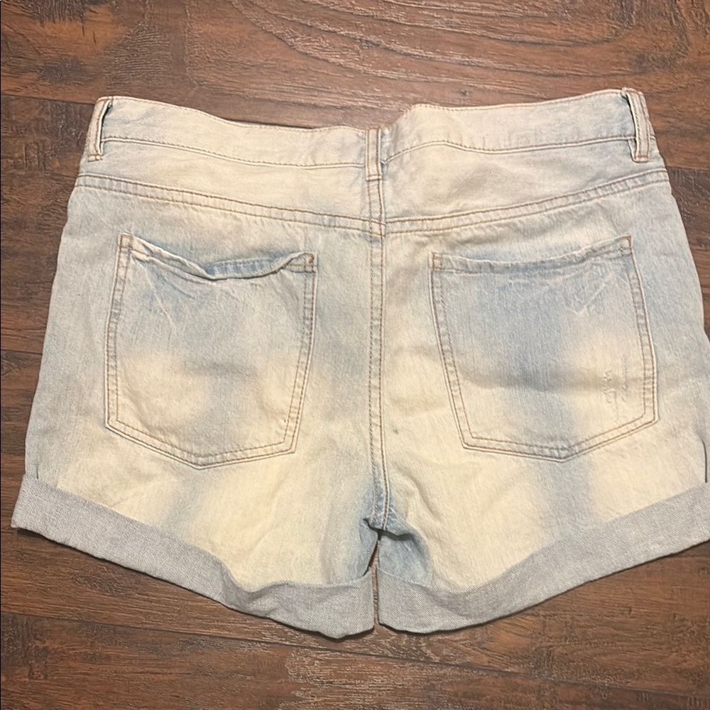 ⭐️ 3/$15 Forever 21 Blue Jean Shorts Distressed Casual - Picture 4 of 4